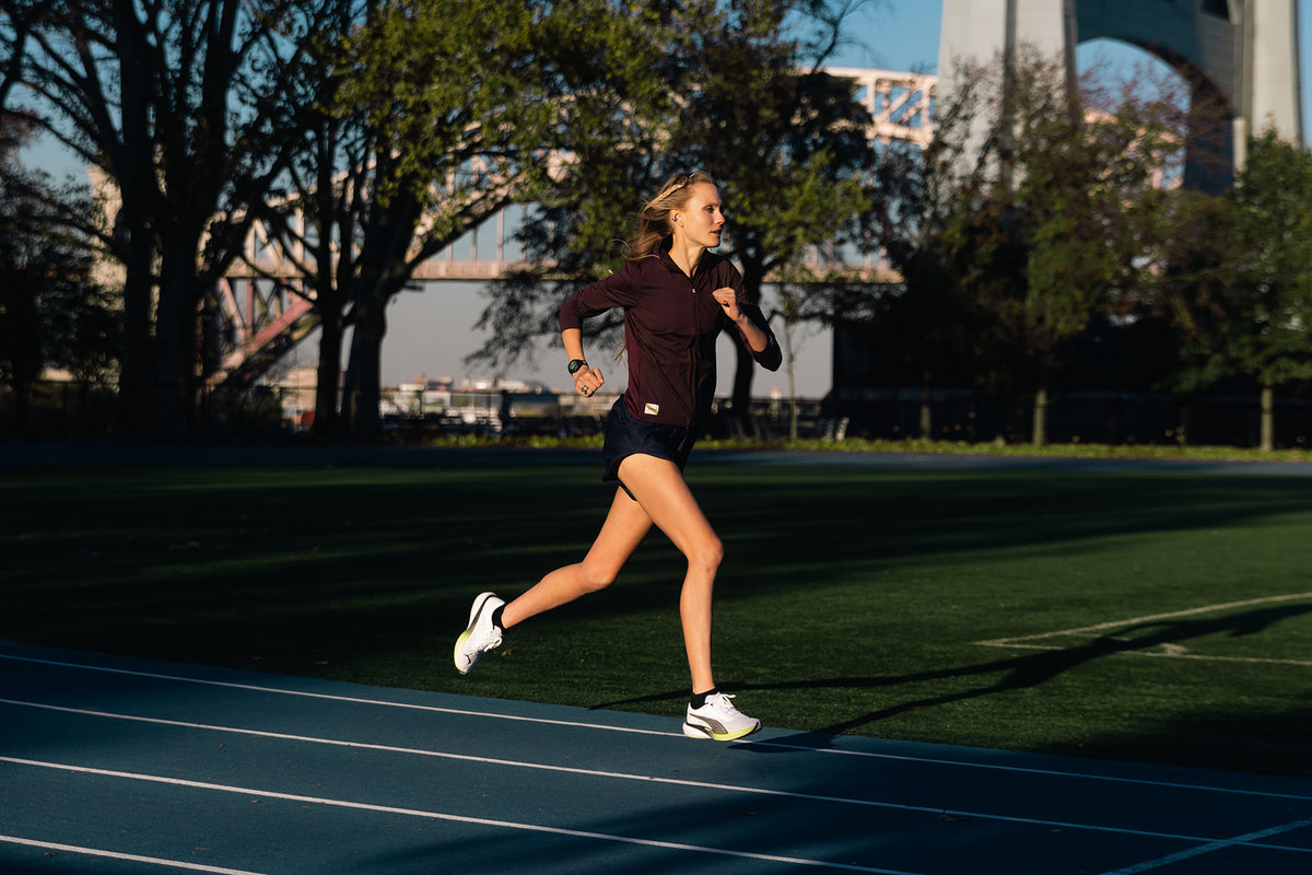 Apple watch v discount garmin v fitbit